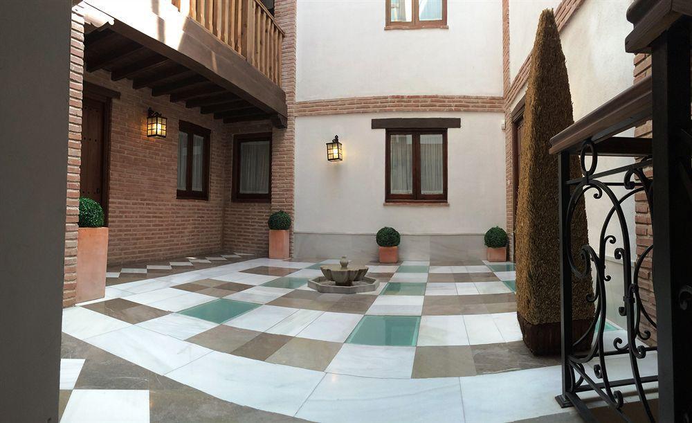 Apartamentos Santa Ana Granada Exterior photo